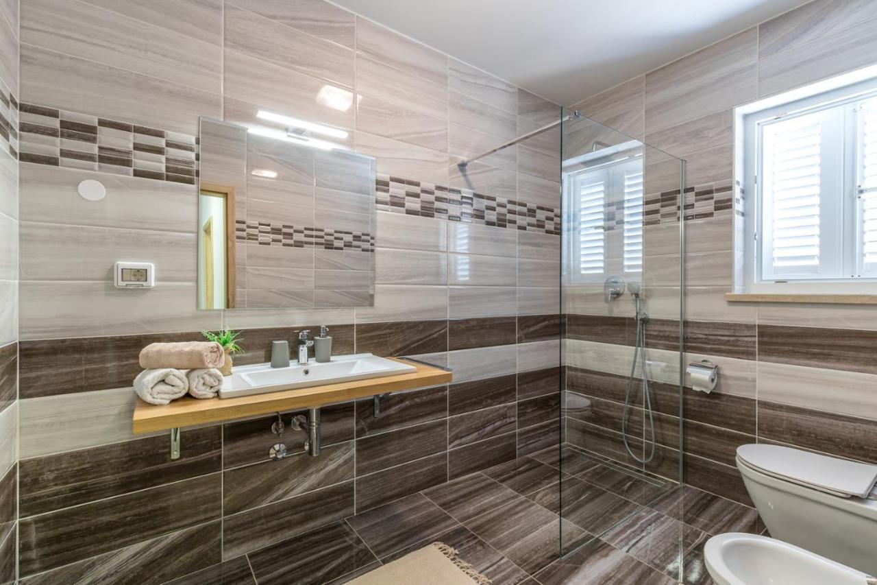 Villa Terlevic Selina ภายนอก รูปภาพ