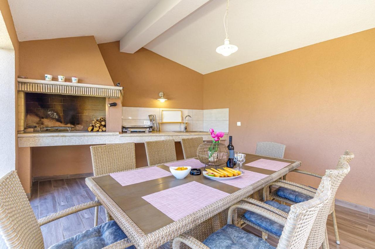 Villa Terlevic Selina ภายนอก รูปภาพ